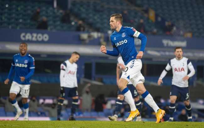 其领域内都 其领域内都