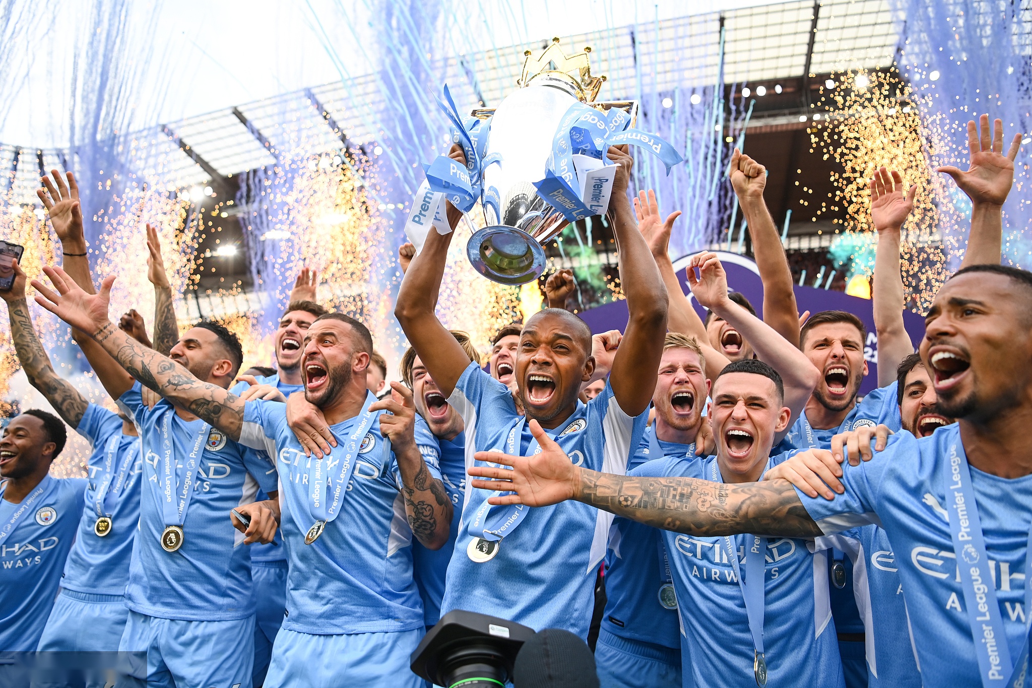 历了许多起 历了许多起